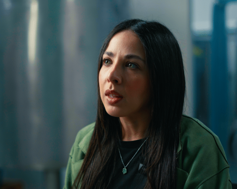 Mon- Co Founder and CMO